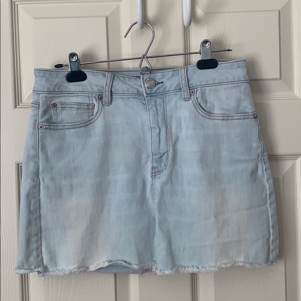 American Eagle Light Wash Denim Skirt Sz 10